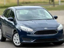 Blazer blue Gebraucht 2015 Ford Focus Cool & Sound Edition Limousine | 4.710 € (Fairer Preis)