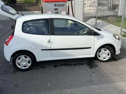 Weiß Gebraucht 2014 Renault Twingo Dynamique Kleinwagen | 2.700 €