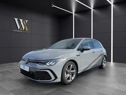 Grau Gebraucht 2023 VW Golf VIII R-line Limousine | 29.900 € (Superpreis)