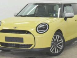 Sunnyside yellow Neu 2024 Mini Cooper SE Classic Kleinwagen | 32.300 € (Fairer Preis)