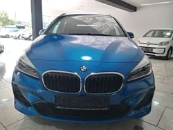 Blau Gebraucht 2018 BMW 218 Active Tourer M Sport Van / Kleinbus | 17.400 € (Fairer Preis)