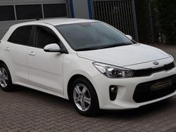 Weiß Gebraucht 2020 Kia Rio DREAM-TEAM Edition Limousine | 10.990 € (Fairer Preis)