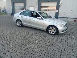 Silber Gebraucht 2008 Mercedes C200 Limousine | 3.650 € (Fairer Preis)