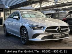 Silber Gebraucht 2022 Mercedes CLA250e Progressive Limousine | 28.990 € (Guter Preis)
