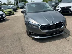 Grau Neu 2025 Skoda Fabia Selection Limousine | 19.900 € (Fairer Preis)