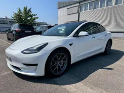Weiß Gebraucht 2021 Tesla Model 3 Standard Range Plus Limousine | 24.690 € (Fairer Preis)
