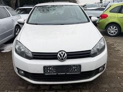 Weiß Gebraucht 2013 VW Golf VI Match Kleinwagen | 4.800 € (Guter Preis)