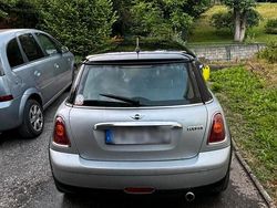 Grau Gebraucht 2006 Mini Cooper Kleinwagen | 2.551 € (Etwas zu teuer)