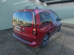 Rot Gebraucht 2022 VW Caddy Style Van / Kleinbus | 33.750 €
