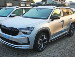 Brilliantsilber Neu 2025 Skoda Kodiaq SportLine SUV | 53.990 € (Etwas zu teuer)