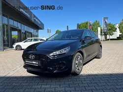 Abyss black pearl Neu 2025 Hyundai i30 Limousine | 23.990 € (Guter Preis)