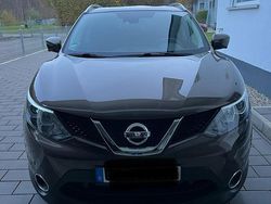 Braun Gebraucht 2016 Nissan Qashqai SUV | 13.000 € (Fairer Preis)
