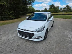 Weiß Gebraucht 2017 Hyundai i20 Kleinwagen | 7.500 € (Guter Preis)