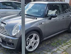 Grau Gebraucht 2003 Mini Cooper S Kleinwagen | 6.790 €
