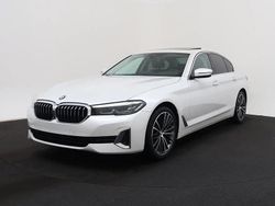 Weiß Gebraucht 2023 BMW 518 Sport Line Limousine | 29.155 € (Teuer)