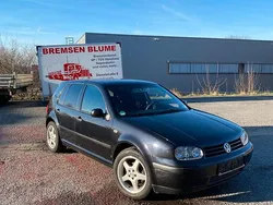 Schwarz Gebraucht 2001 VW Golf IV Limousine | 850 € (Fairer Preis)