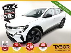 Weiss Gebraucht 2022 Renault Mégane Equilibre Limousine | 19.988 € (Guter Preis)