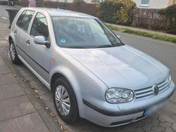 Silber Gebraucht 1998 VW Golf IV Limousine | 1.800 € (Fairer Preis)