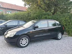 Schwarz Gebraucht 2002 Honda Civic Limousine | 2.350 €