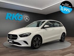 Weiß Gebraucht 2024 Mercedes B200 Progressive Van / Kleinbus | 31.770 € (Fairer Preis)