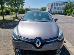 Grau Gebraucht 2016 Renault Clio IV Experience Kleinwagen | 8.500 € (Guter Preis)