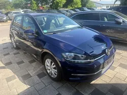 Blau Gebraucht 2019 VW Golf VII Comfortline Limousine | 14.480 € (Guter Preis)