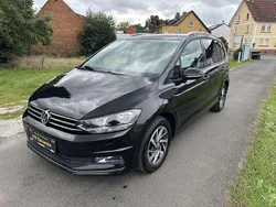 Schwarz Gebraucht 2017 VW Touran Van / Kleinbus | 12.490 € (Superpreis)