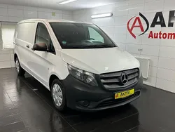 Arktikweiss Gebraucht 2020 Mercedes Vito Van / Kleinbus | 18.890 € (Guter Preis)