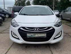 Weiß Gebraucht 2015 Hyundai i30 Classic Kombi | 6.999 € (Fairer Preis)