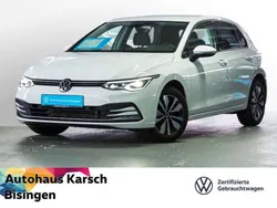 Weiß Gebraucht 2024 VW Golf VIII Move Limousine | 23.545 € (Guter Preis)