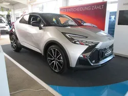 Silber Neu 2024 Toyota C-HR SUV | 44.880 €