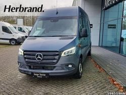 Grau Gebraucht 2024 Mercedes Sprinter Van | 38.890 € (Superpreis)