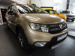 Beige Gebraucht 2018 Dacia Sandero Celebration Kleinwagen | 6.980 € (Guter Preis)