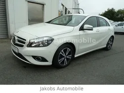 Weiss Gebraucht 2014 Mercedes A180 Style Limousine | 13.900 € (Fairer Preis)