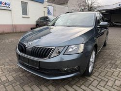 Grau Gebraucht 2018 Skoda Octavia Clever Kombi | 15.990 € (Fairer Preis)