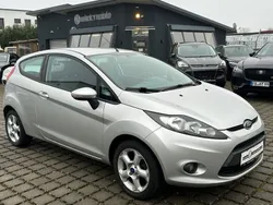 Silber Gebraucht 2011 Ford Fiesta Trend Kleinwagen | 4.999 € (Etwas zu teuer)