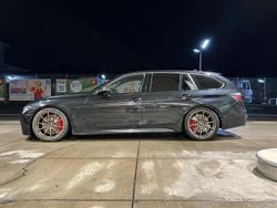 Schwarz Gebraucht 2017 BMW 340 Comfort Edition Kombi | 35.000 €