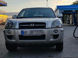 Grau Gebraucht 2006 Hyundai Tucson SUV | 5.800 € (Fairer Preis)