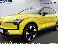 Moss yellow Gebraucht 2025 Volvo EX30 Performance SUV | 39.990 € (Superpreis)