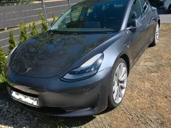 Grau Gebraucht 2019 Tesla Model 3 Performance Limousine | 26.500 € (Fairer Preis)