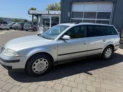 Reflexsilber metallic Gebraucht 2002 VW Passat Trendline Kombi | 1.990 € (Guter Preis)
