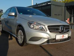 Grau Gebraucht 2014 Mercedes A180 Limousine | 8.290 € (Guter Preis)