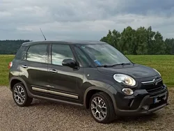 Schwarz Gebraucht 2013 Fiat 500L Trekking Van / Kleinbus | 5.800 € (Guter Preis)