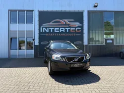 Schwarz Gebraucht 2010 Volvo XC60 Summum SUV | 5.999 € (Etwas zu teuer)