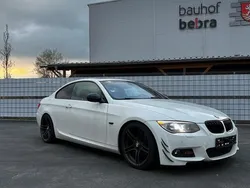Weiß Gebraucht 2010 BMW 320 Coupé | 8.450 € (Fairer Preis)