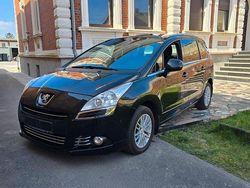 Schwarz Gebraucht 2012 Peugeot 5008 Van / Kleinbus | 5.600 € (Guter Preis)