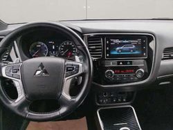 Sterlingsilber Gebraucht 2018 Mitsubishi Outlander P-HEV Intro Edition SUV | 20.700 € (Fairer Preis)