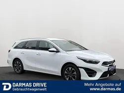 Weiß Gebraucht 2022 Kia Ceed Sportswagon Vision Kombi | 21.990 € (Guter Preis)