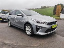 Grau Gebraucht 2020 Kia Ceed Sportswagon Vision Kombi | 16.995 € (Fairer Preis)