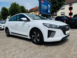 Weiß Gebraucht 2019 Hyundai Ioniq Premium Limousine | 12.900 € (Fairer Preis)